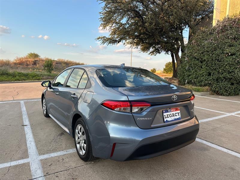 Toyota Corolla LE 2026