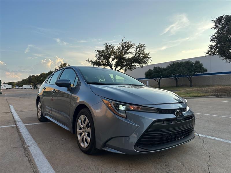 Toyota Corolla LE 2026