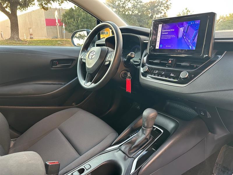 Toyota Corolla LE 2026