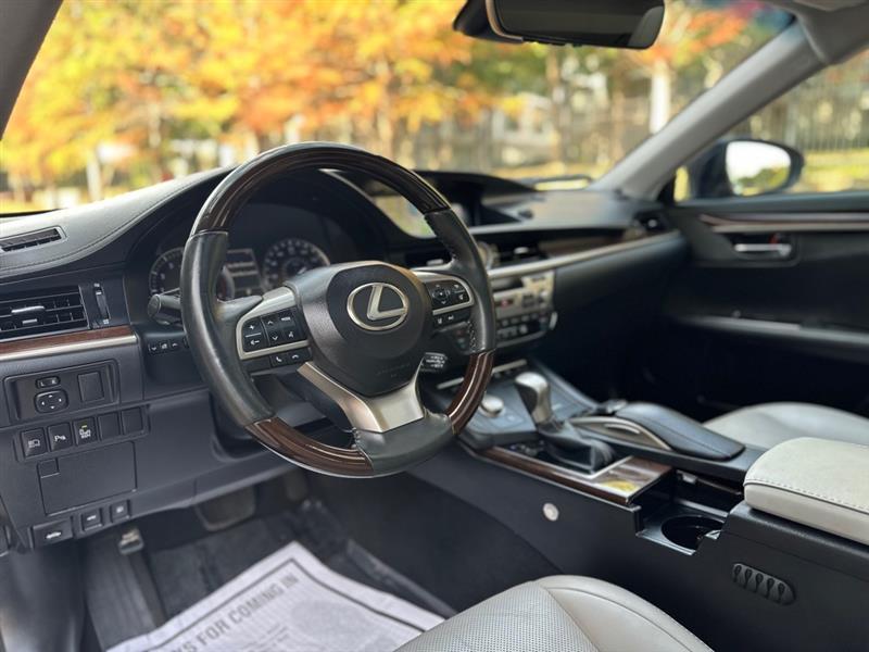 Lexus ES 350 Sedan 2018