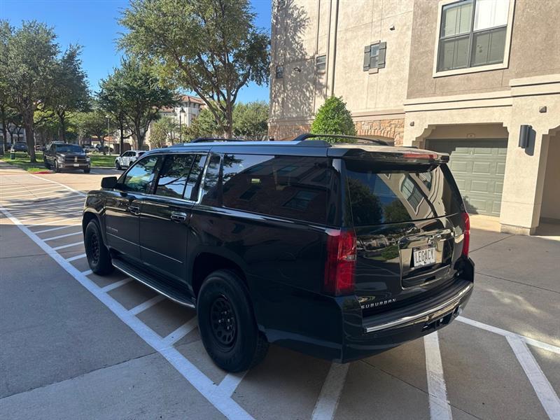 Chevrolet Suburban Premier 4WD 2017