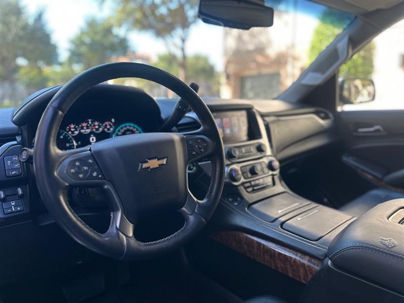 Chevrolet Suburban Premier 4WD 2017
