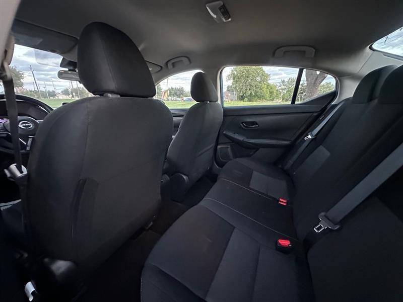 Nissan Sentra SV 2025