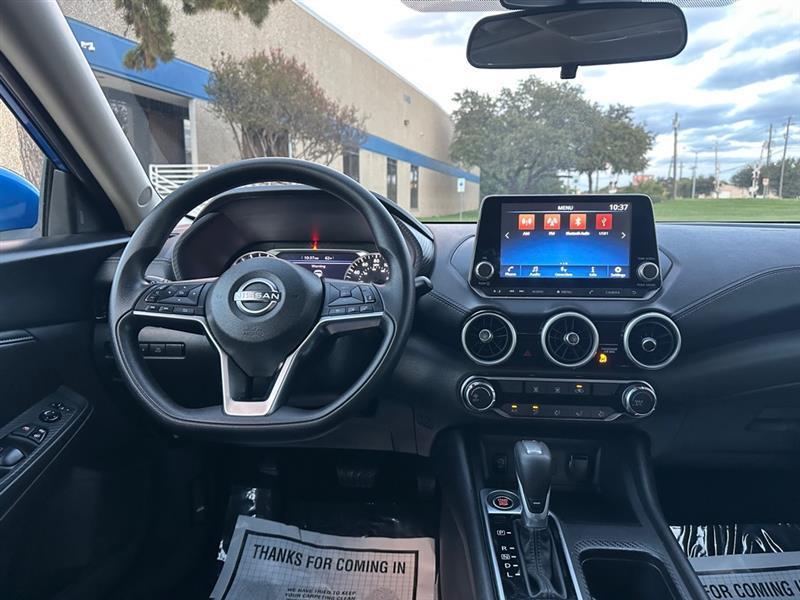 Nissan Sentra SV 2025