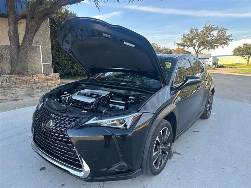 Lexus UX 200 Base 2020