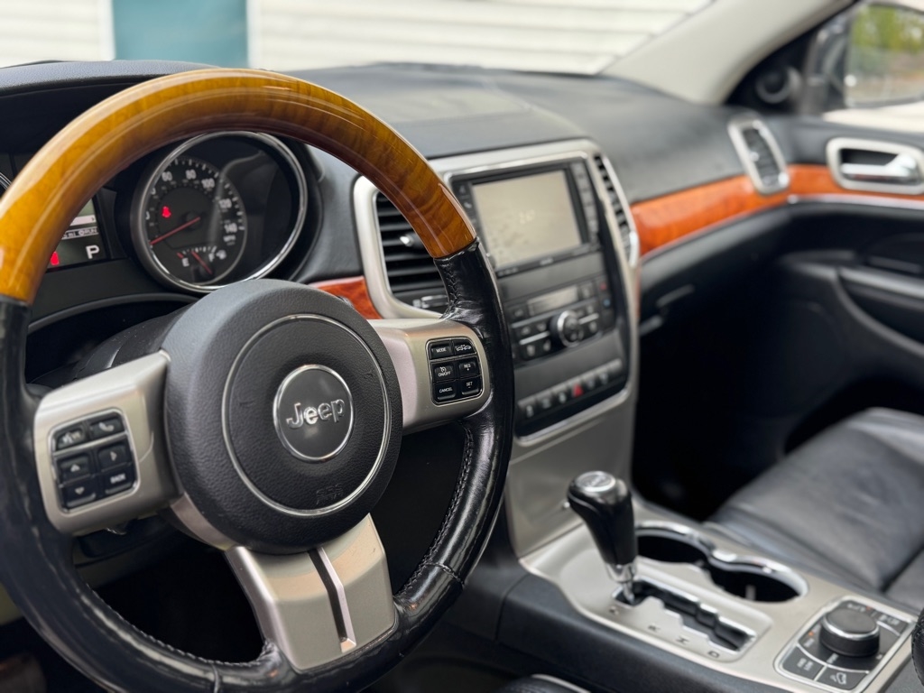 Jeep Grand Cherokee Overland 4WD 2011