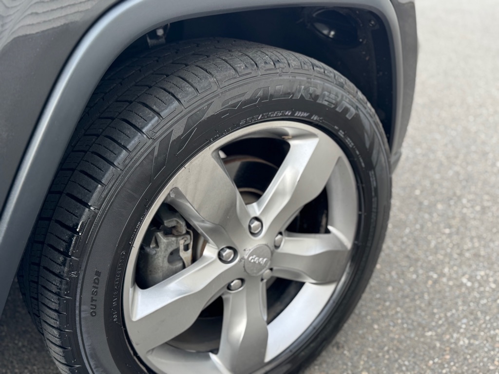 Jeep Grand Cherokee Overland 4WD 2011