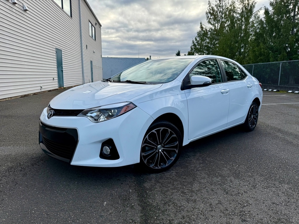 2015 Toyota Corolla S Plus