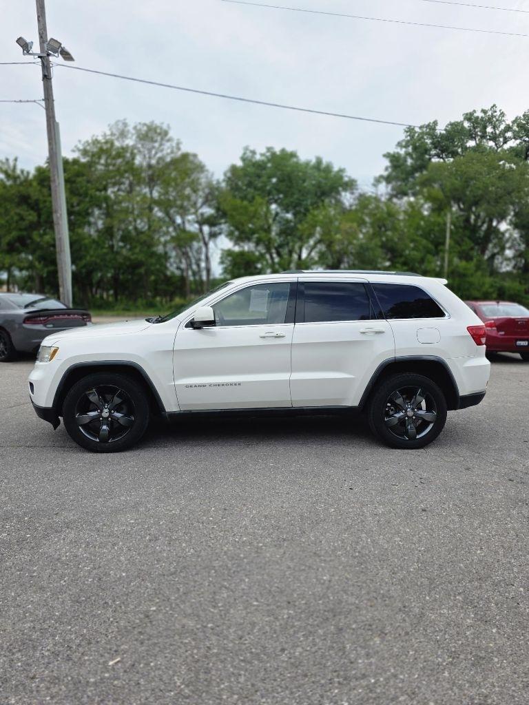 Jeep Grand Cherokee  2011