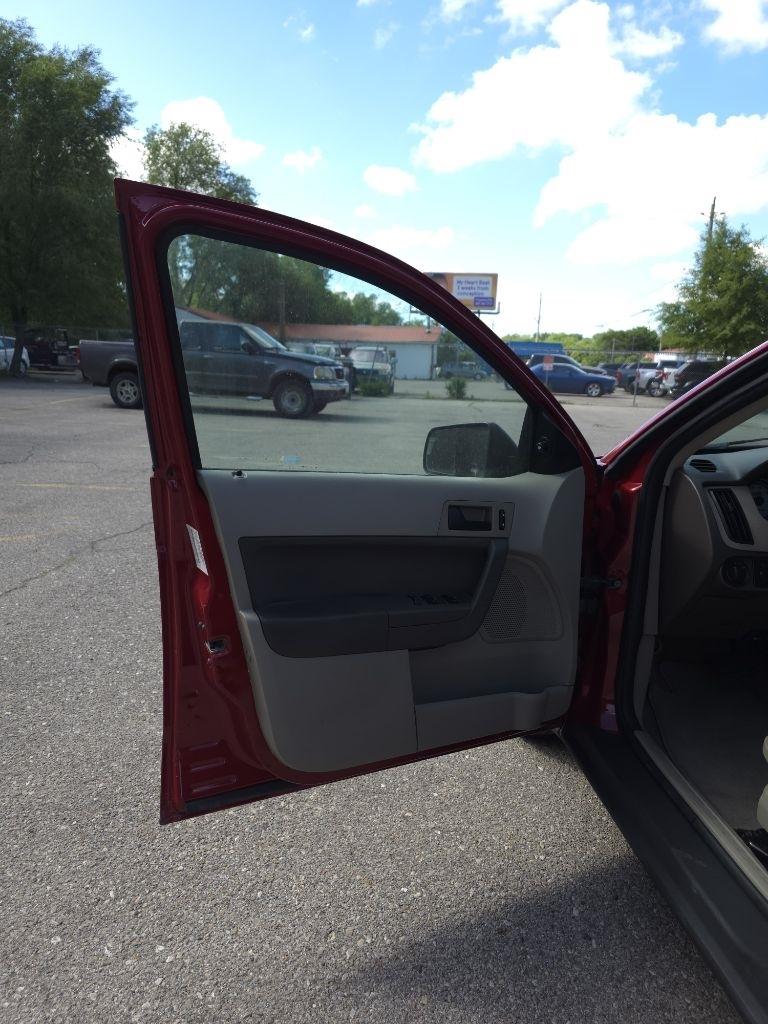 Ford Focus  2010