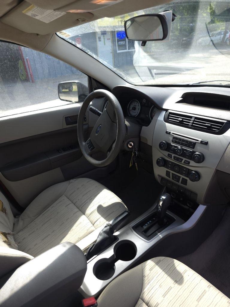 Ford Focus  2010