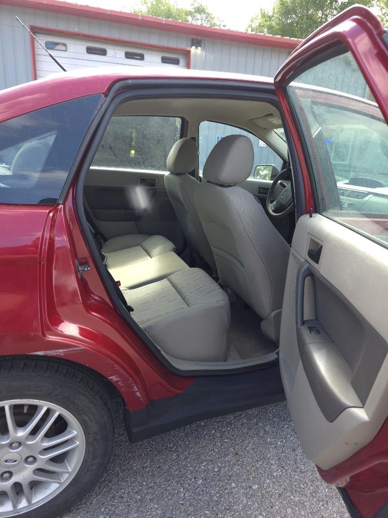 Ford Focus  2010