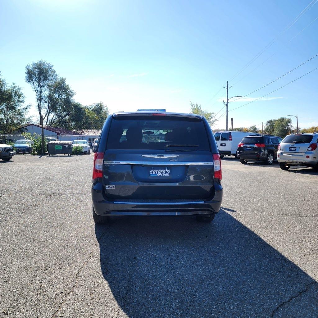 Chrysler Town & Country  2014