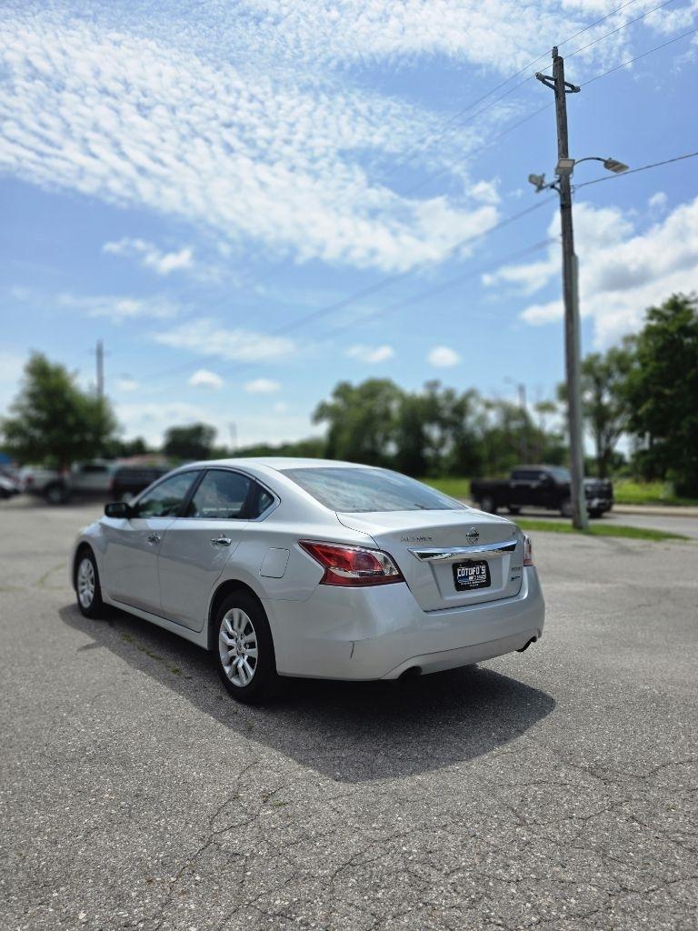 Nissan Altima  2013