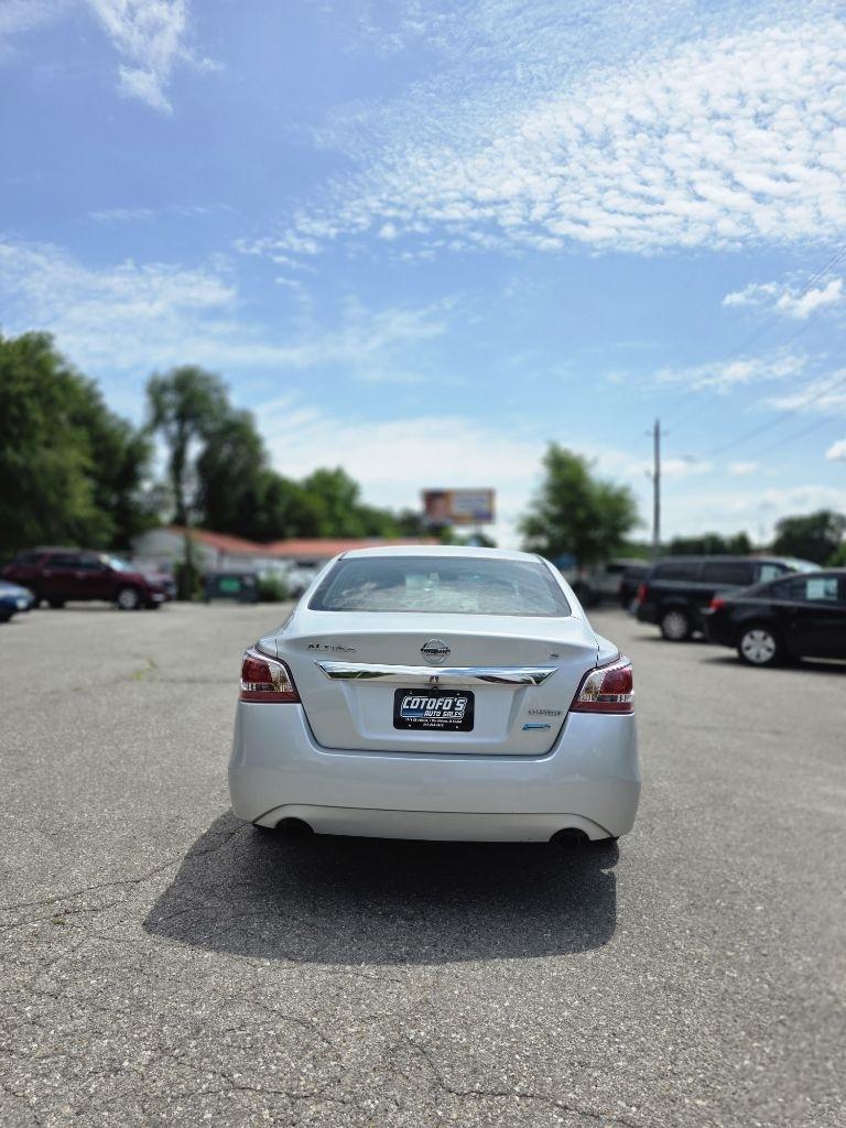 Nissan Altima  2013