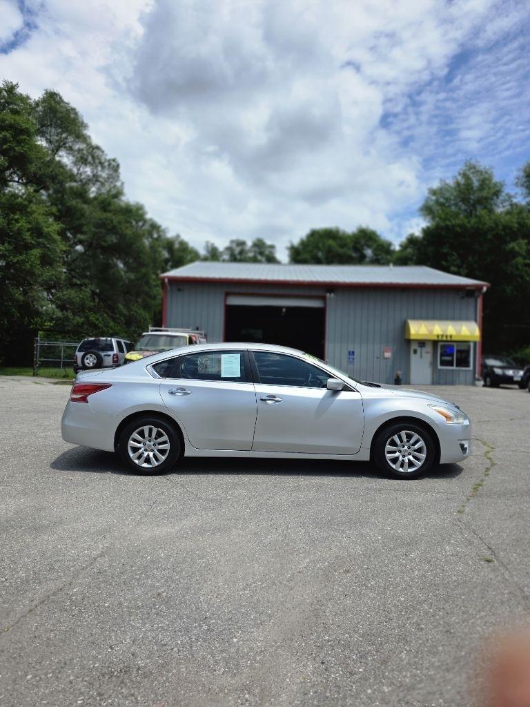 Nissan Altima  2013