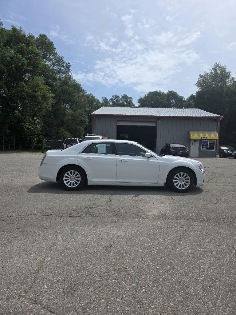 Chrysler 300  2012