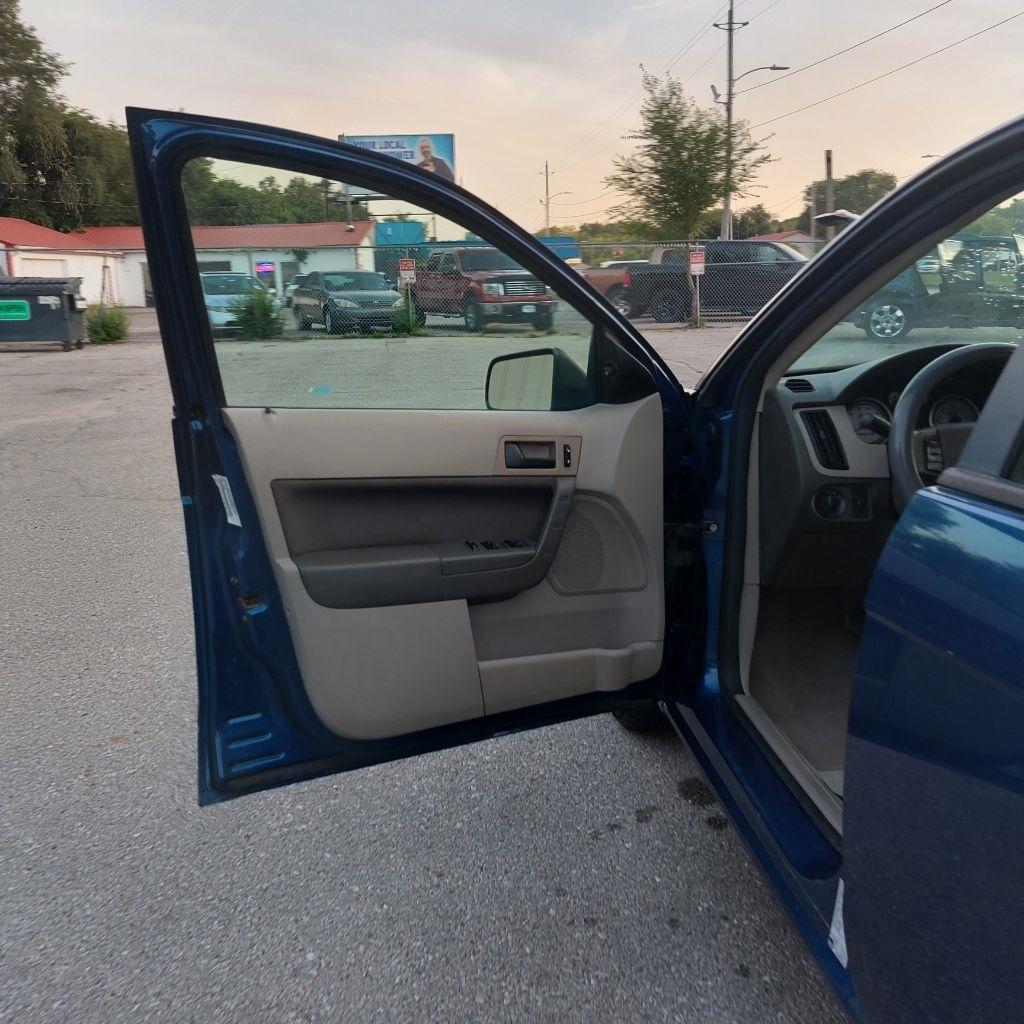 Ford Focus  2009