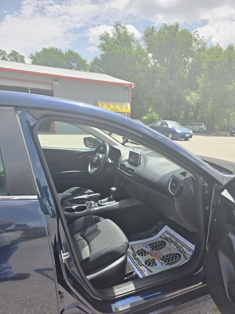 Mazda MAZDA3  2016