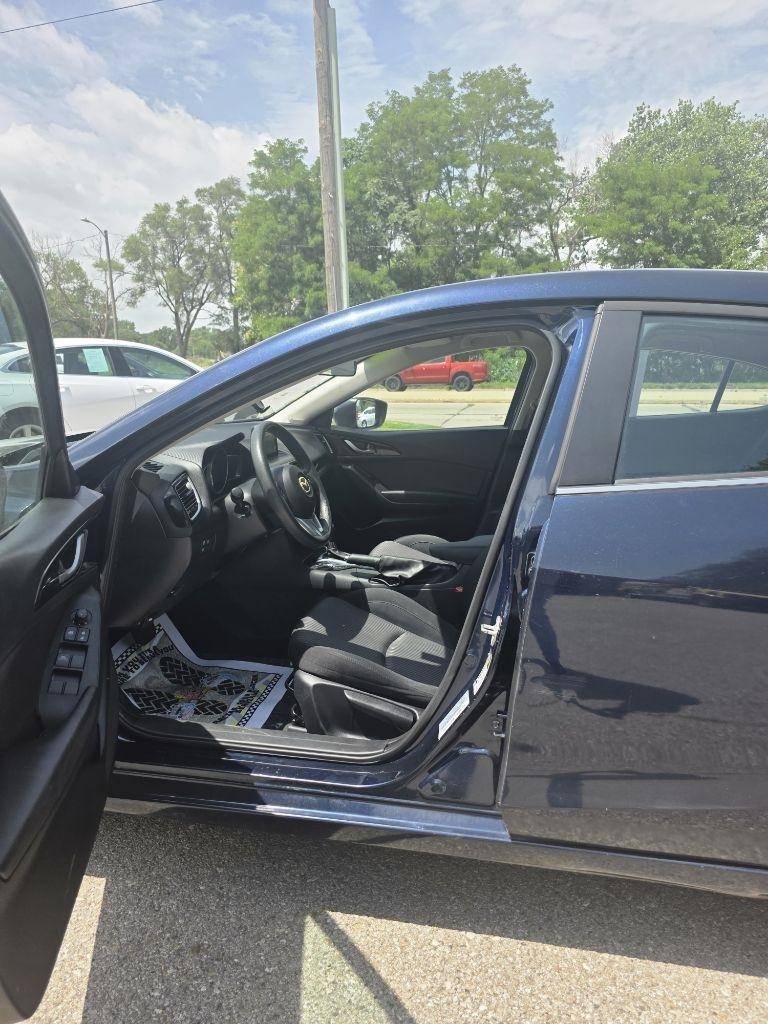 Mazda MAZDA3  2016
