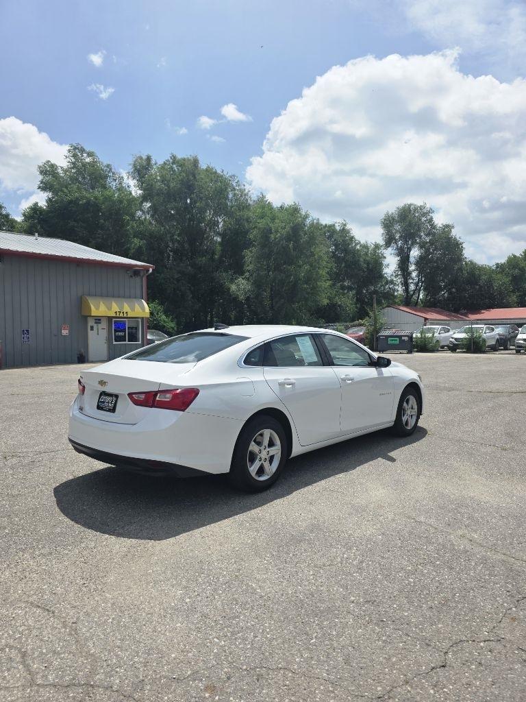 Chevrolet Malibu  2023