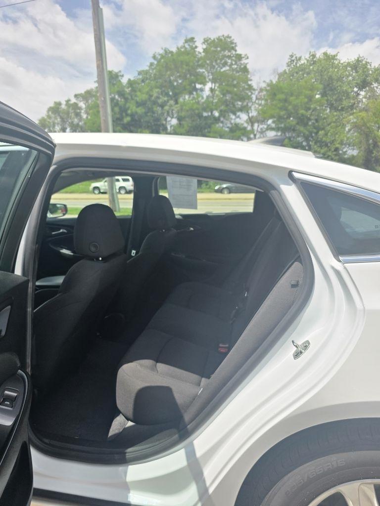Chevrolet Malibu  2023