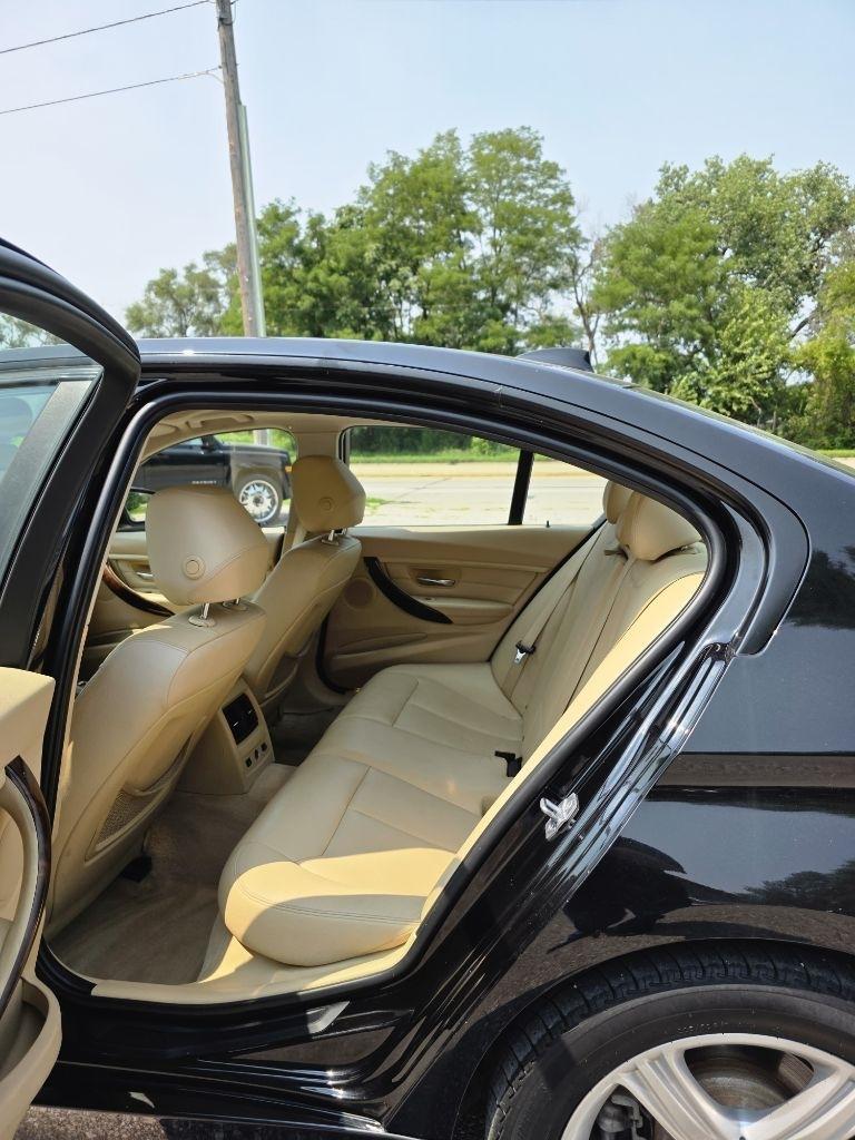 BMW 3-Series  2014