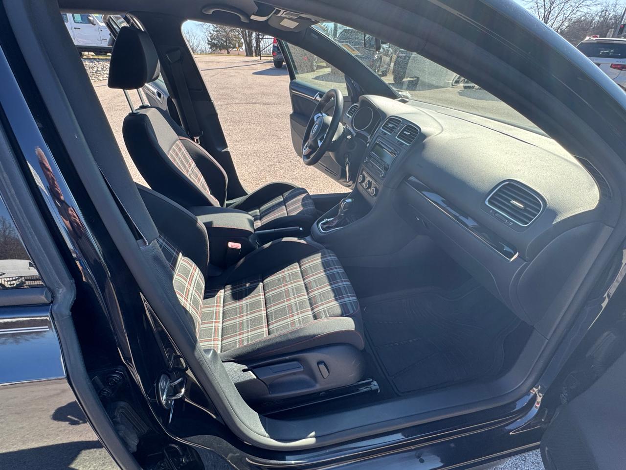 Volkswagen GTI  2012