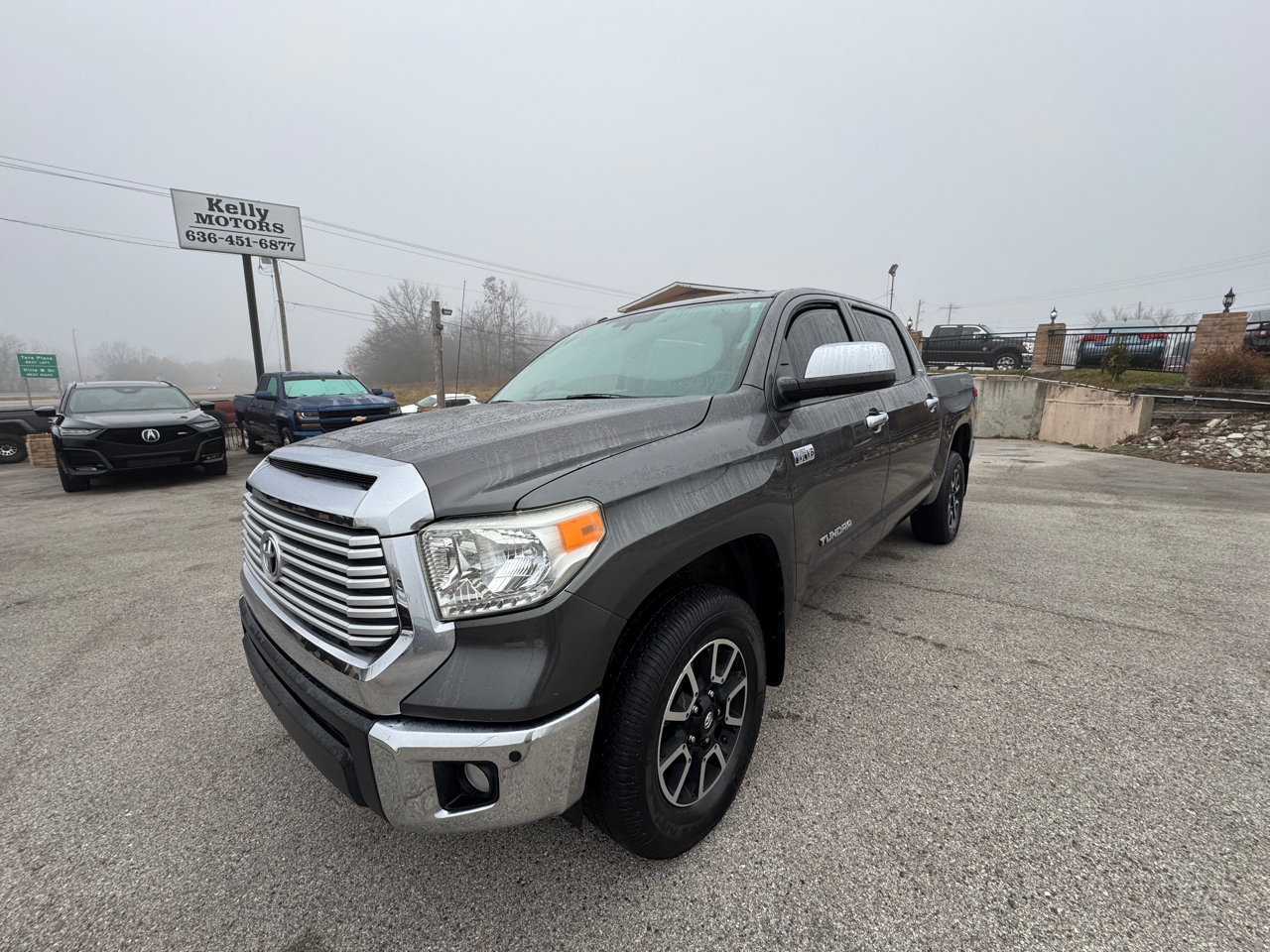 Toyota Tundra  2014
