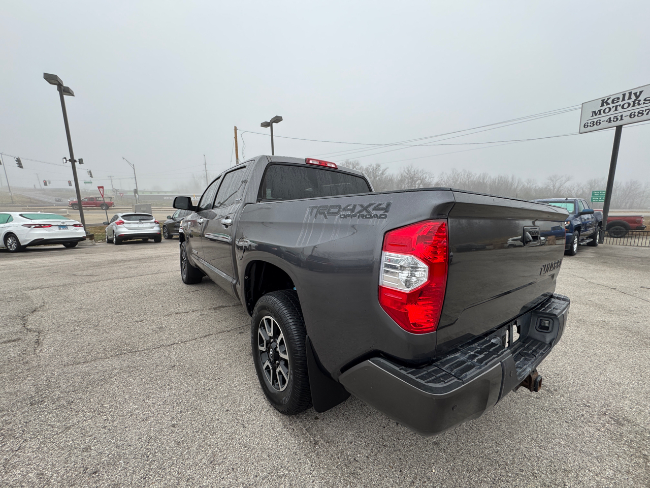 Toyota Tundra  2014