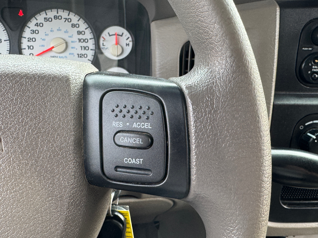 Dodge Ram 1500  2004