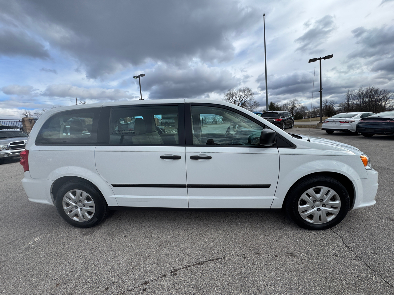 Dodge Grand Caravan SE 2015