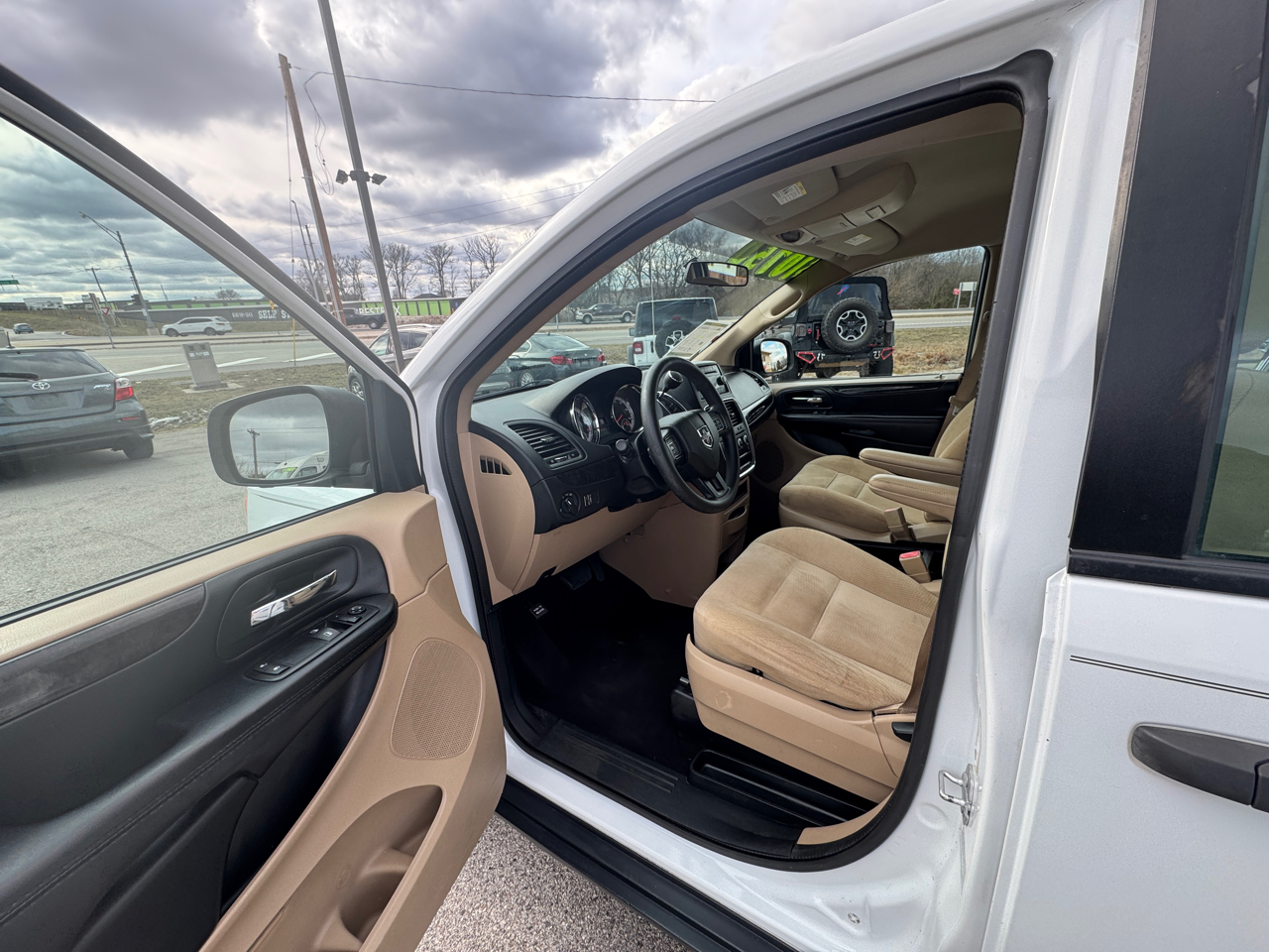 Dodge Grand Caravan SE 2015