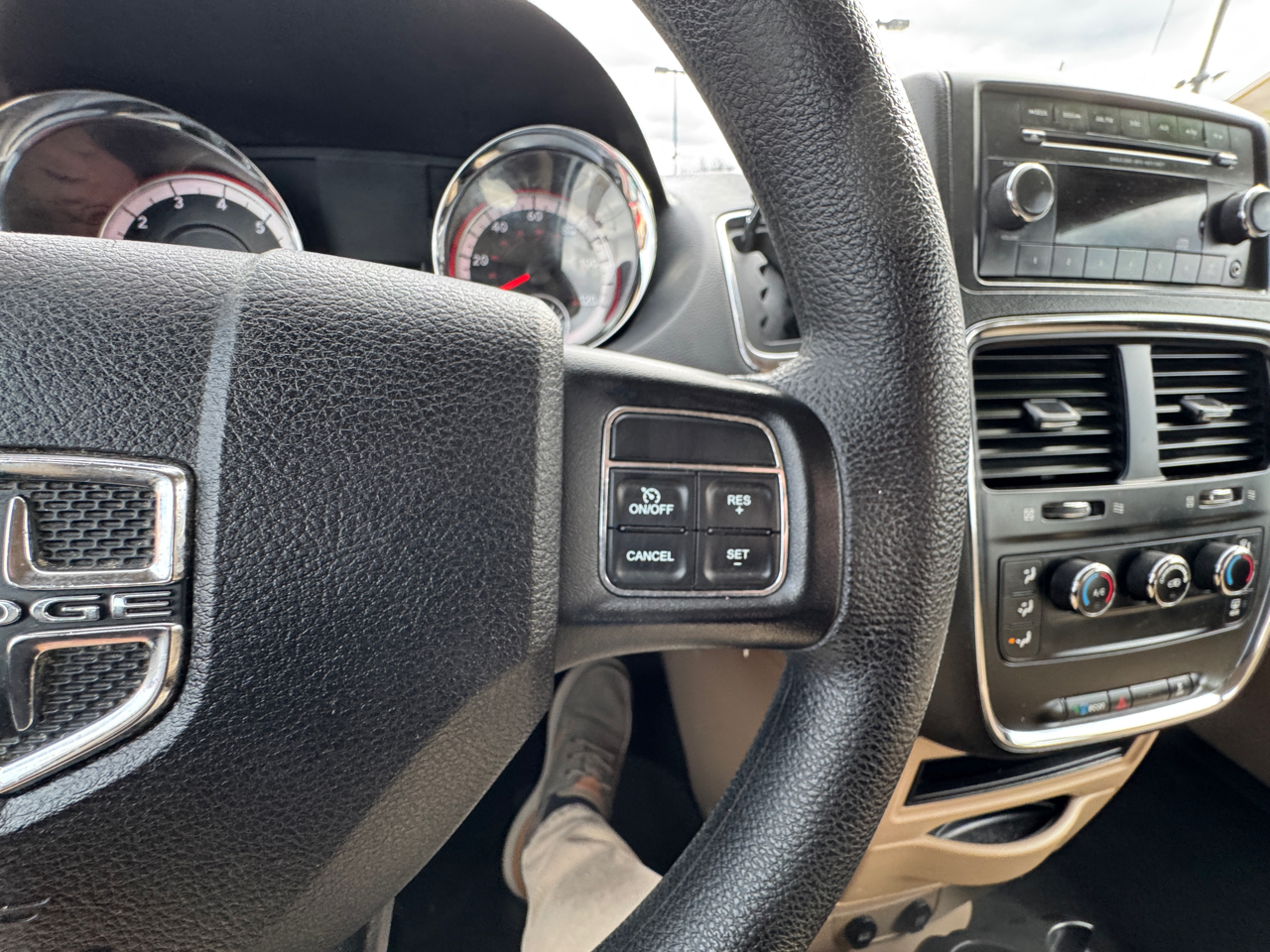 Dodge Grand Caravan SE 2015