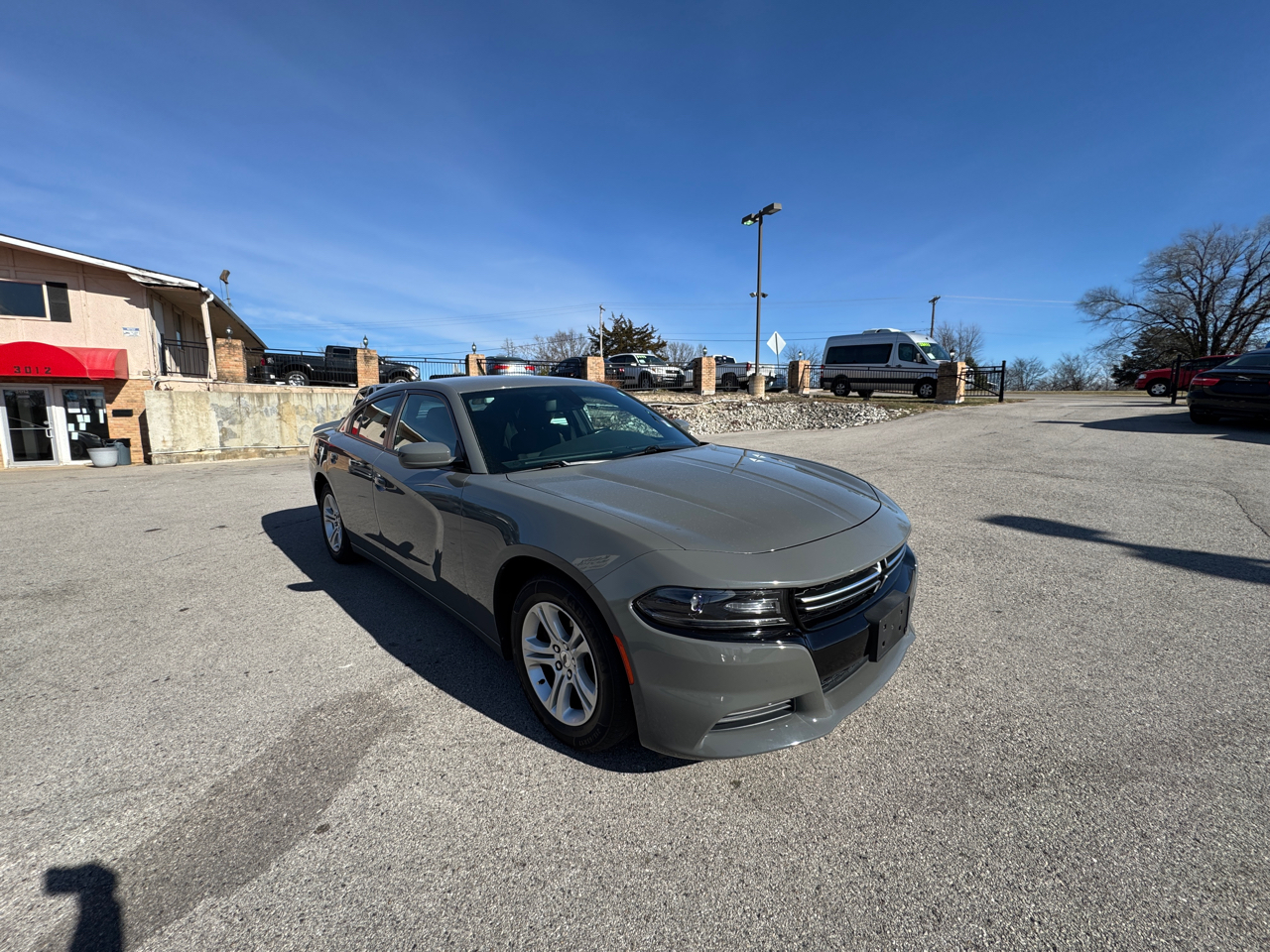 Dodge Charger SE 2017