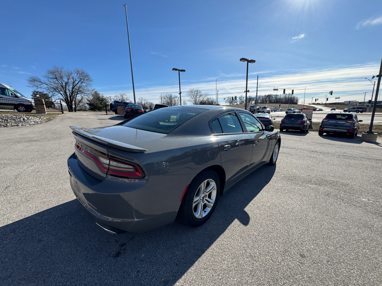 Dodge Charger SE 2017