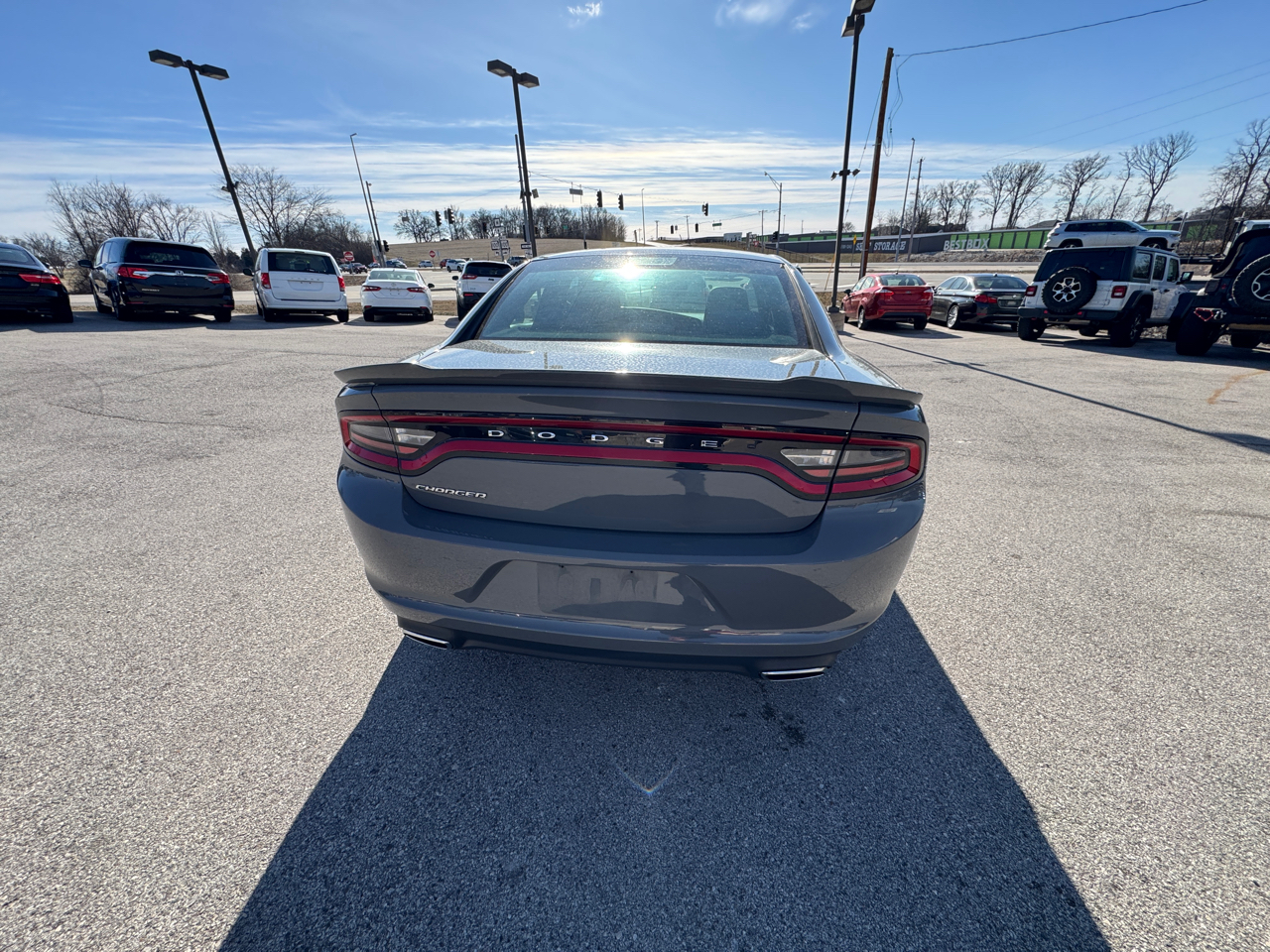 Dodge Charger SE 2017