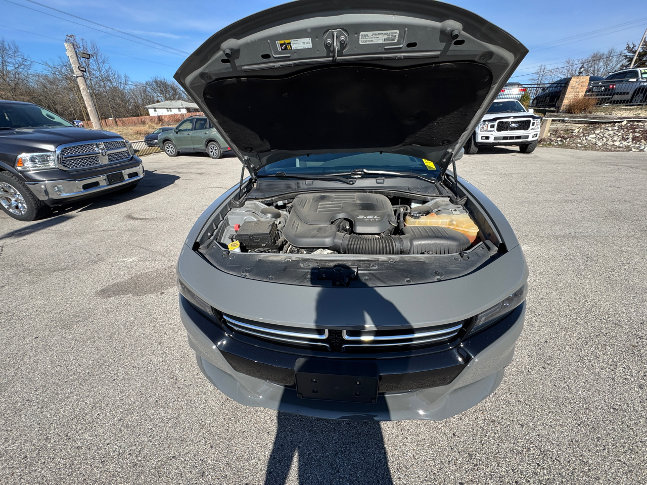 Dodge Charger SE 2017