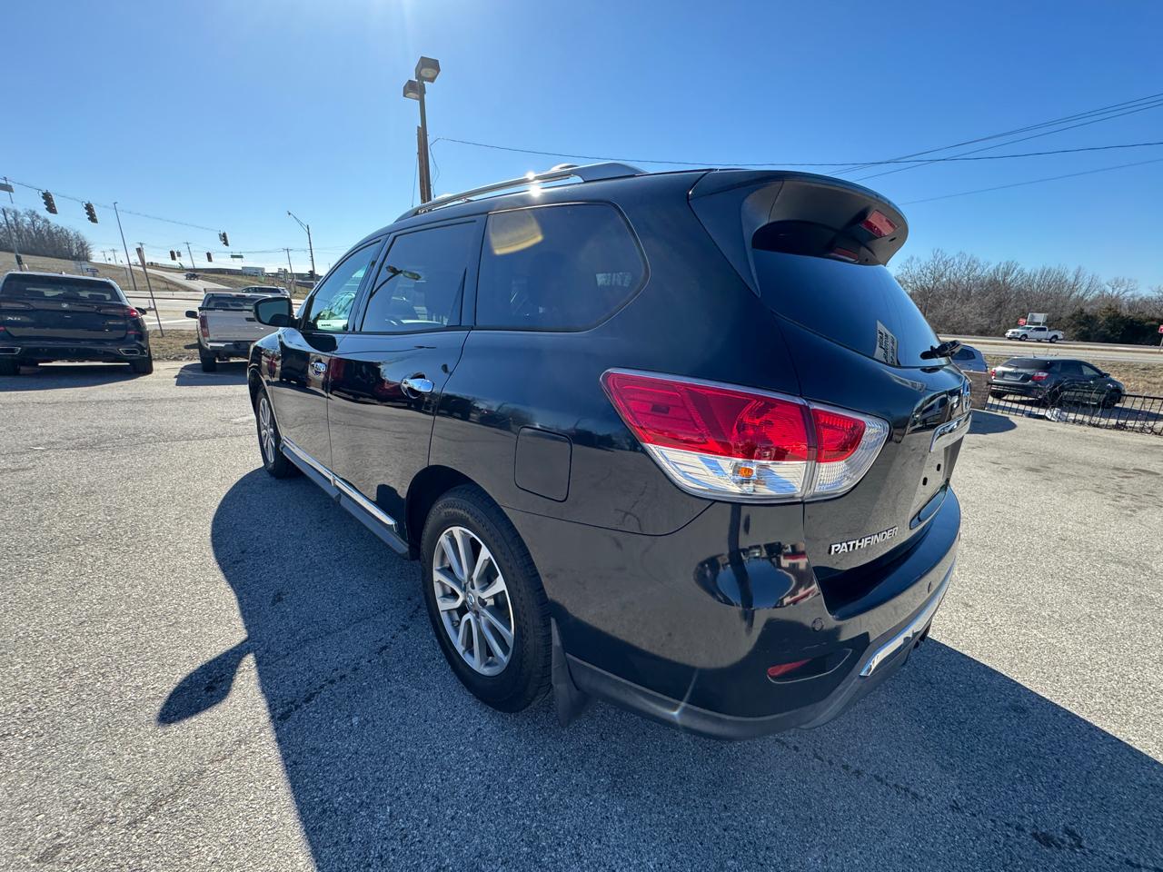 Nissan Pathfinder  2013