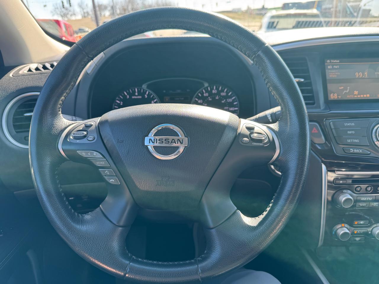 Nissan Pathfinder  2013