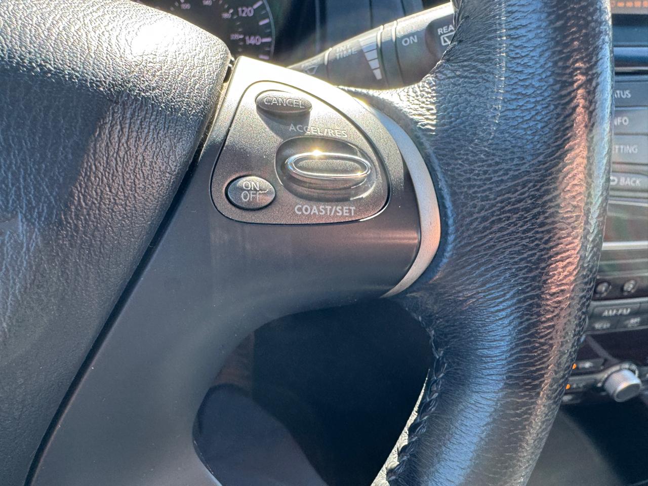 Nissan Pathfinder  2013