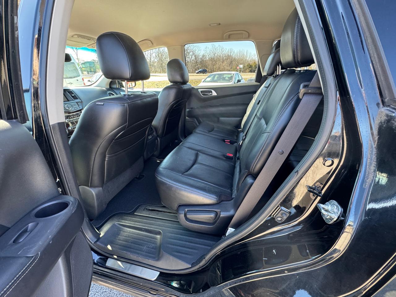 Nissan Pathfinder  2013