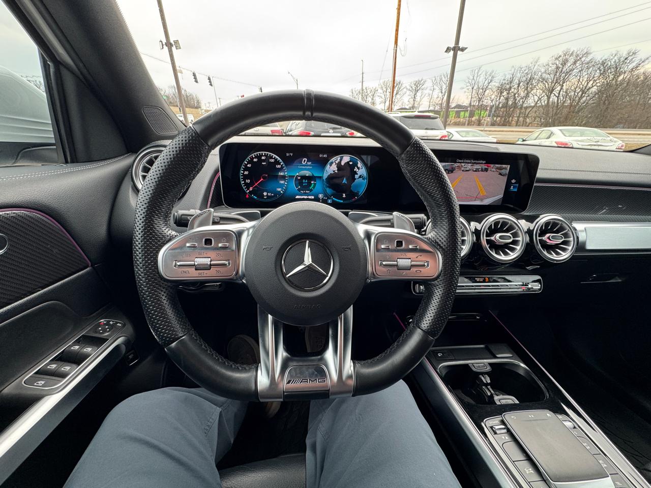 Mercedes-Benz GLB  2021