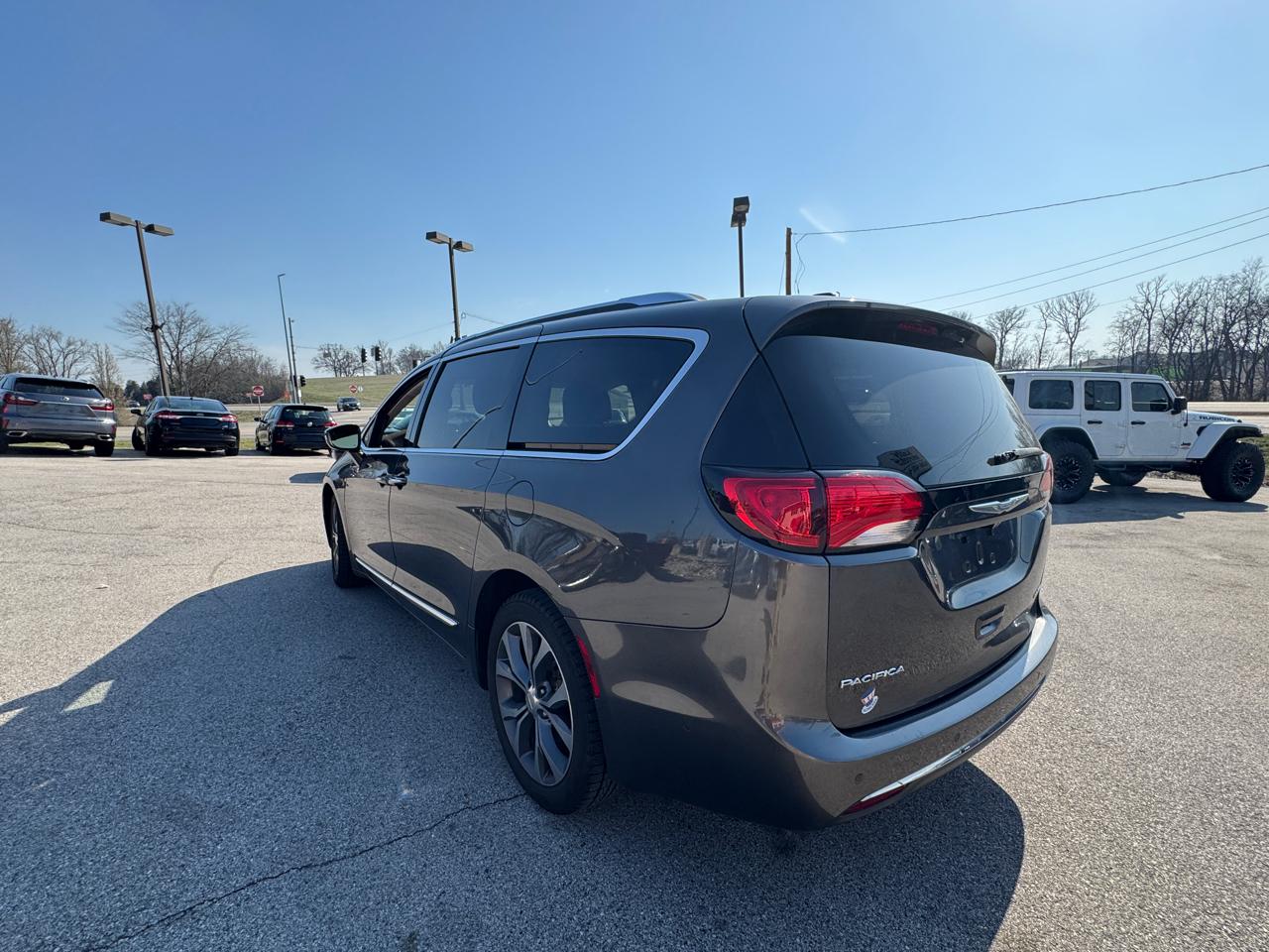 Chrysler Pacifica  2017