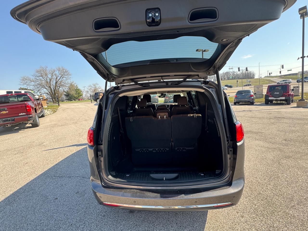 Chrysler Pacifica  2017