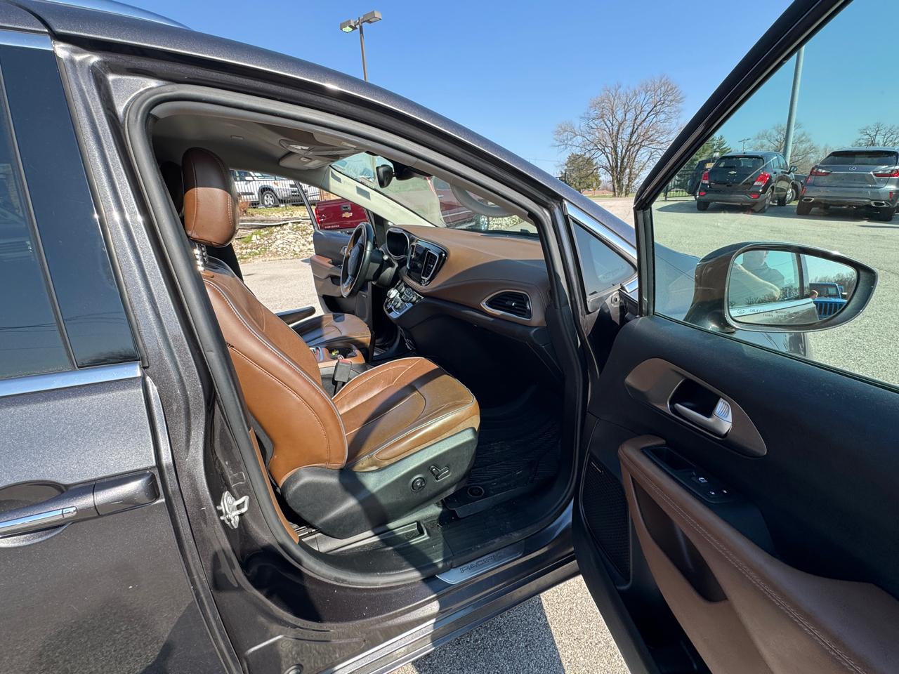 Chrysler Pacifica  2017