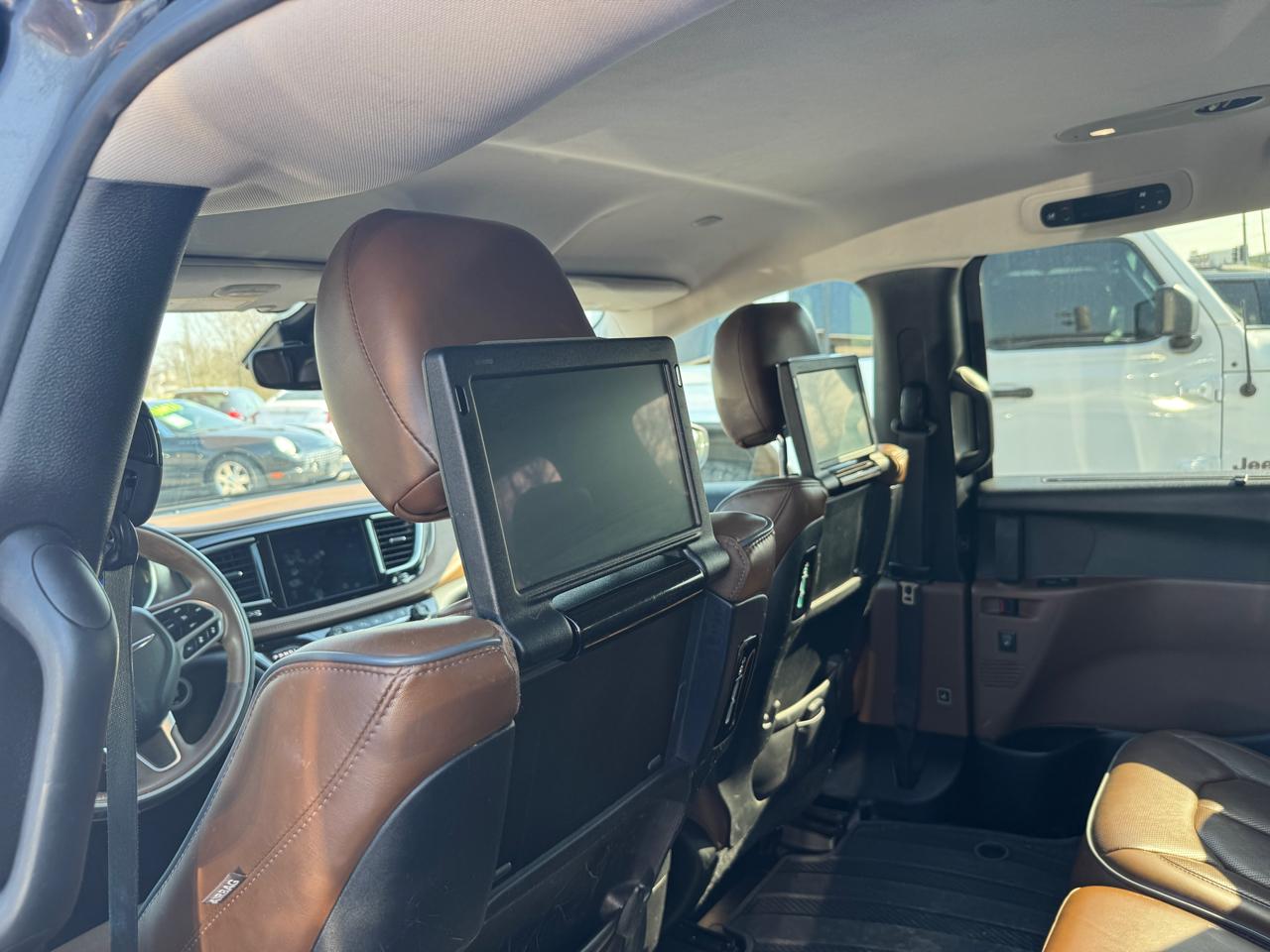 Chrysler Pacifica  2017