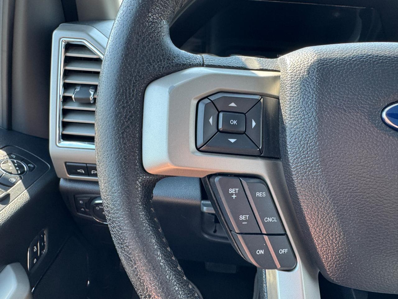 Ford F-150 Lariat SuperCrew 5.5-ft. Bed 4WD 2016