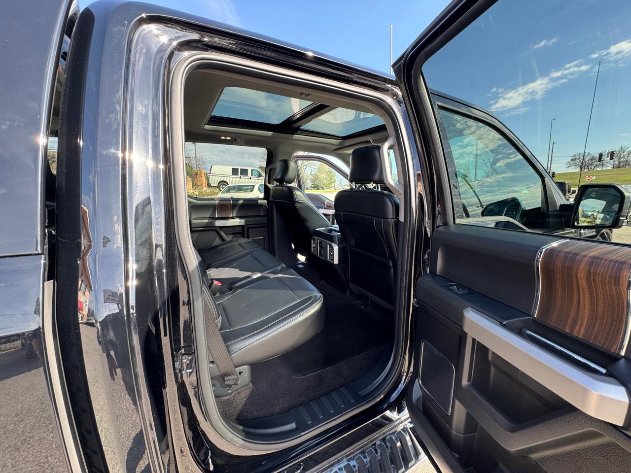 Ford F-150 Lariat SuperCrew 5.5-ft. Bed 4WD 2016