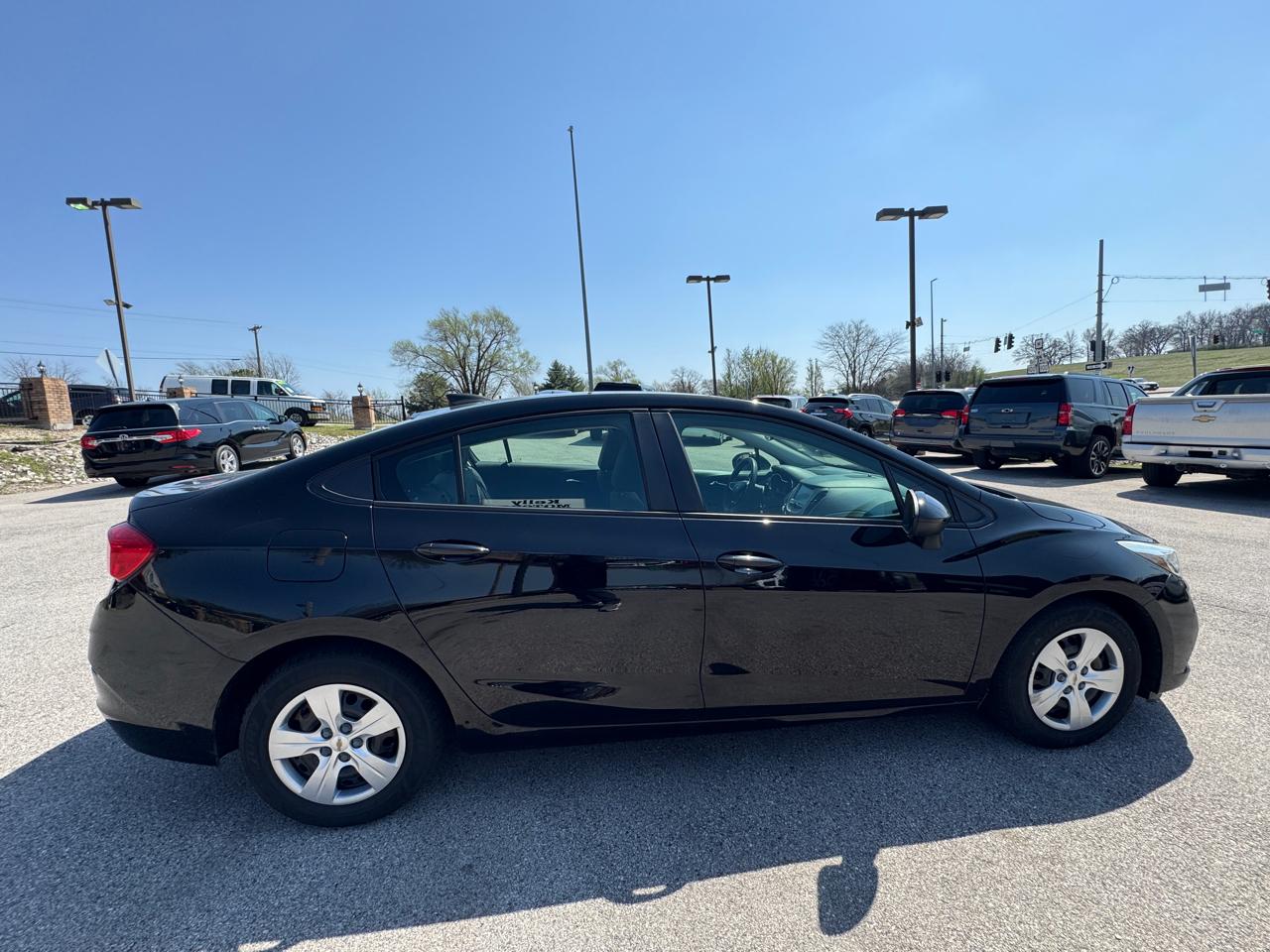 Chevrolet Cruze LS Auto 2018